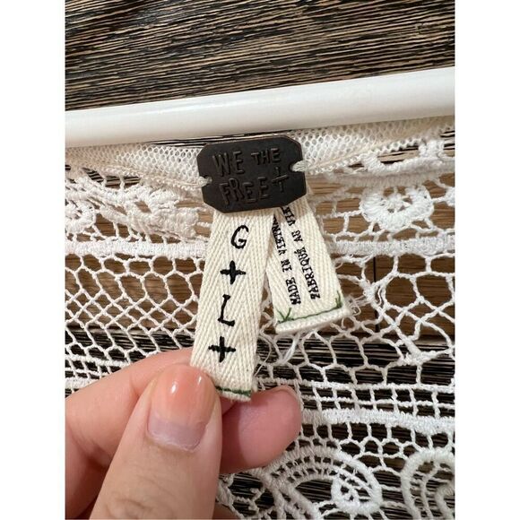 Free People Crochet Lace Boho Peplum Top size L - Picture 5 of 9